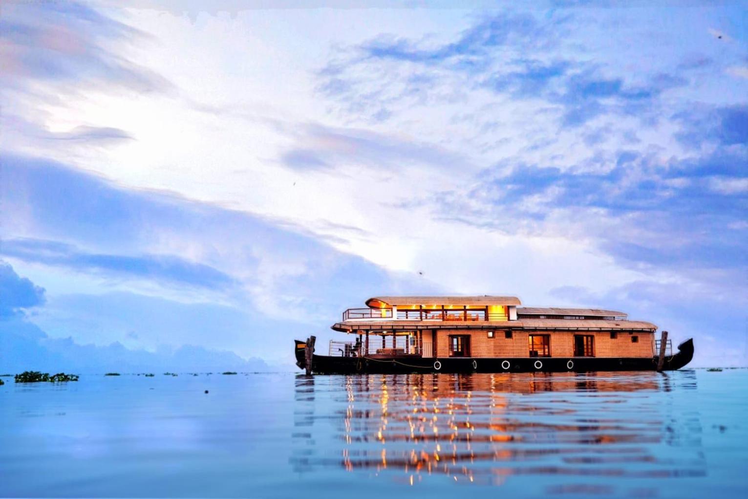 Indraprasthamlakecruise Alappuzha Zewnętrze zdjęcie