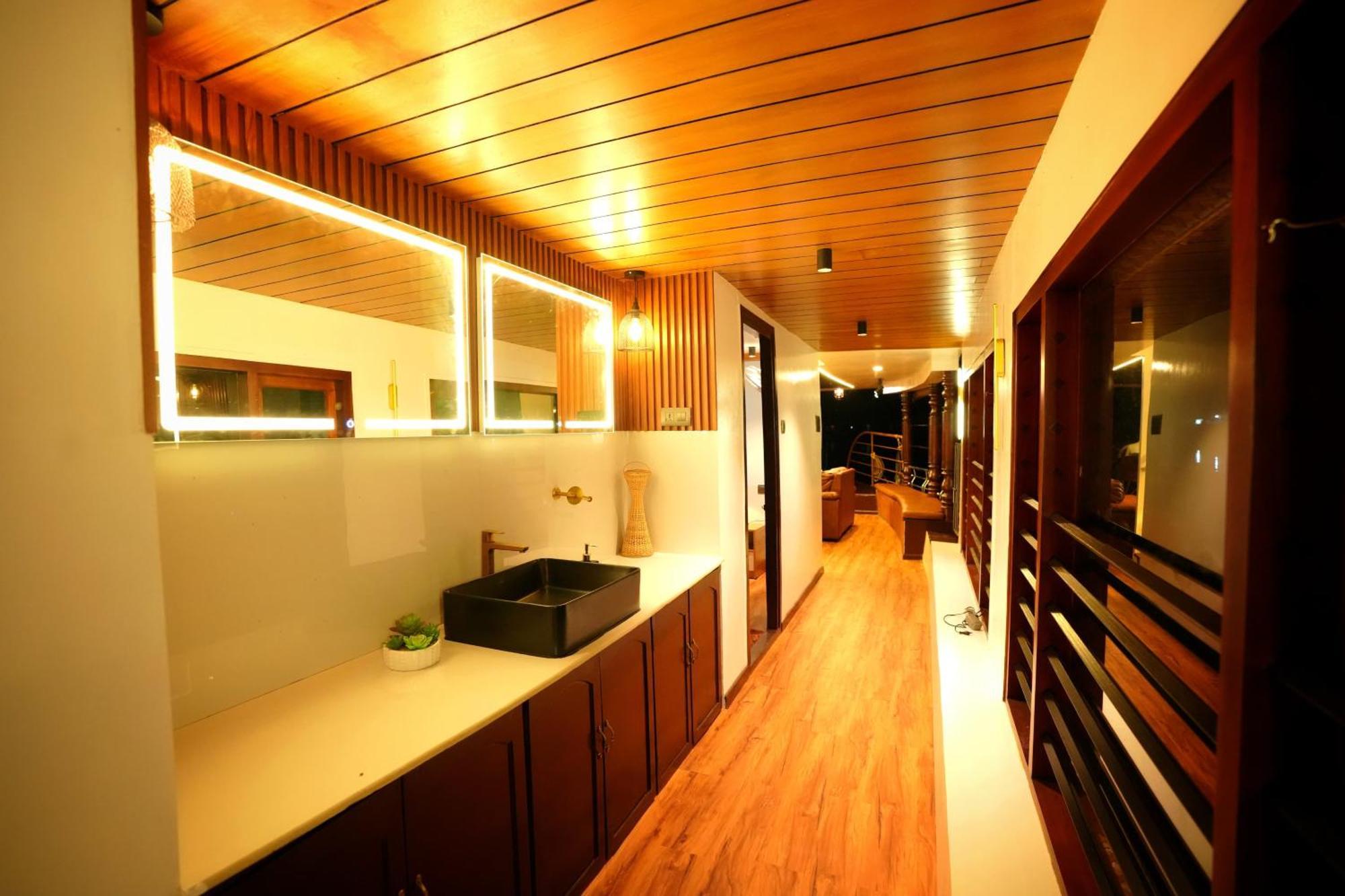 Indraprasthamlakecruise Alappuzha Zewnętrze zdjęcie